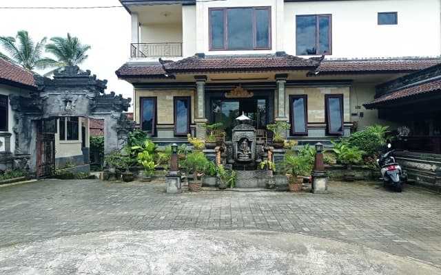 Hotel Mawar Sari RedPartner