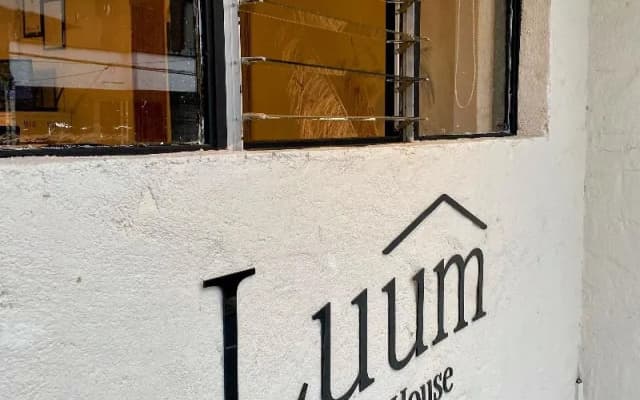Luum Guest House