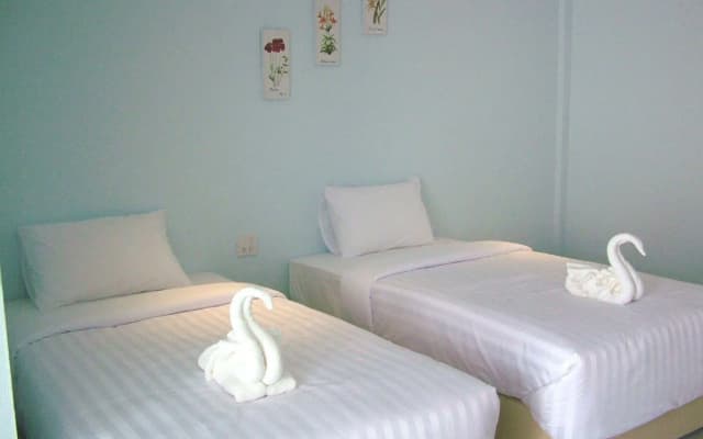 Lake Scene Resort