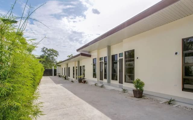 OYO 504 Casa Mia Hotel Suites Residence