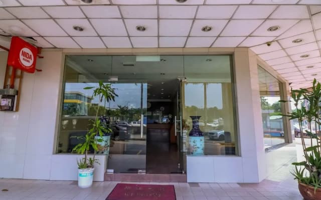 Super Oyo 447 Comfort Hotel Meru