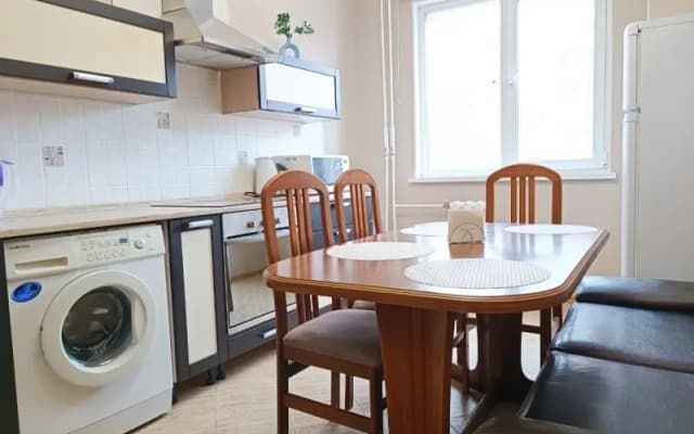 EasyRent Революционная,7