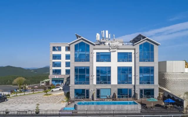Yeosu Sunset Hostel and Pension