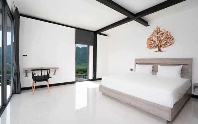 Trendy Modern Pool Villa Sunset Garden 4