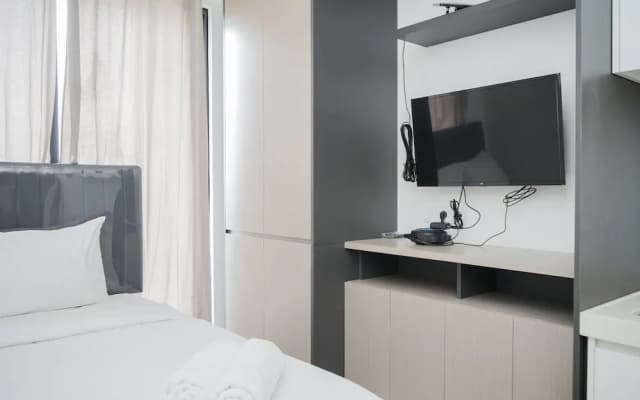 Fully Furnished With Tidy Design Studio At Sky House Bsd Apartment
