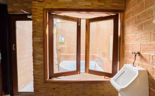 MyHouse Riverside & Pool Villa Near Old Town