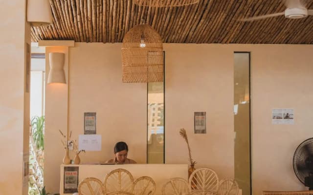 Отель Casa Solana Patong Beach