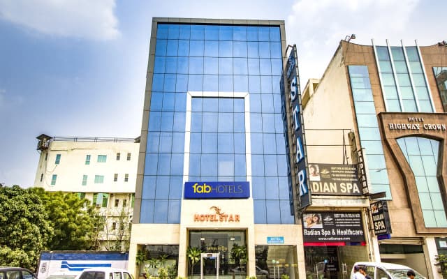 FabHotel Star Delhi Airport