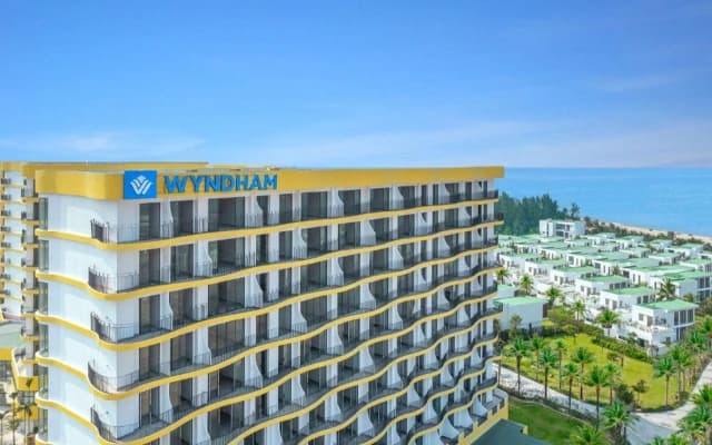 Wyndham Hoi An Royal Beachfront Resort & Villas