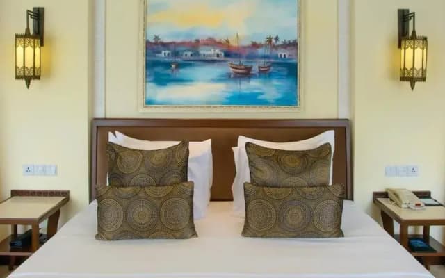 Sarova Whitesands Beach Resort Spa 4