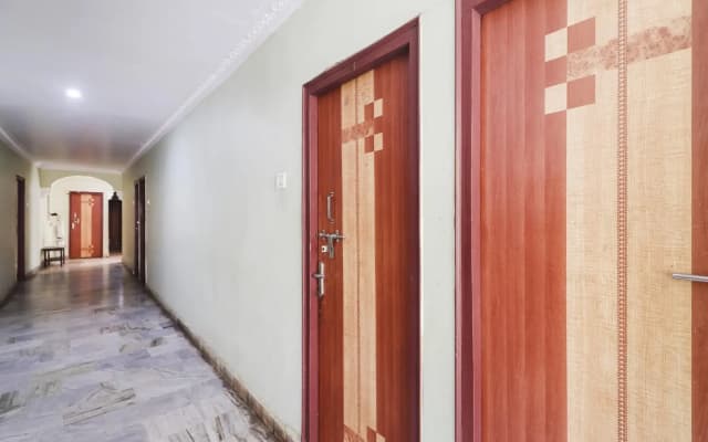 OYO 74978 Hotel Aadaab