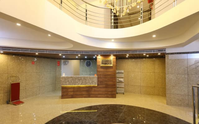 OYO 14759 Hotel President