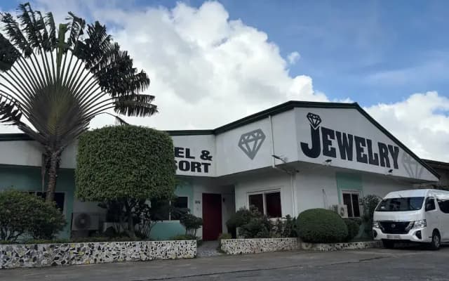 Jewelry Resort and Villas Tagaytay