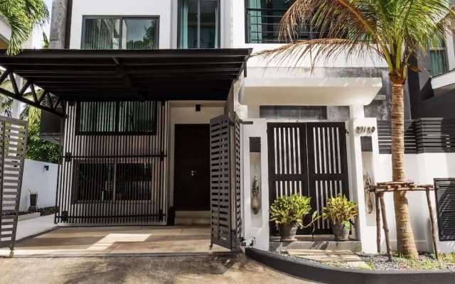 Attractive SeaView 4br Private PoolVilla