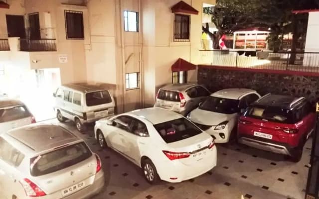 Gulmohar Resort And Spa