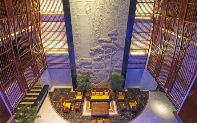 Chinese Yew Lake Hotel