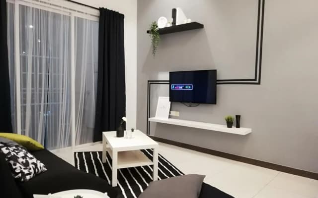 Puchong Skypod Residence, High Floor Balcony Unit, Walking Distance to IOI Mall, 10min Drive to Sunway