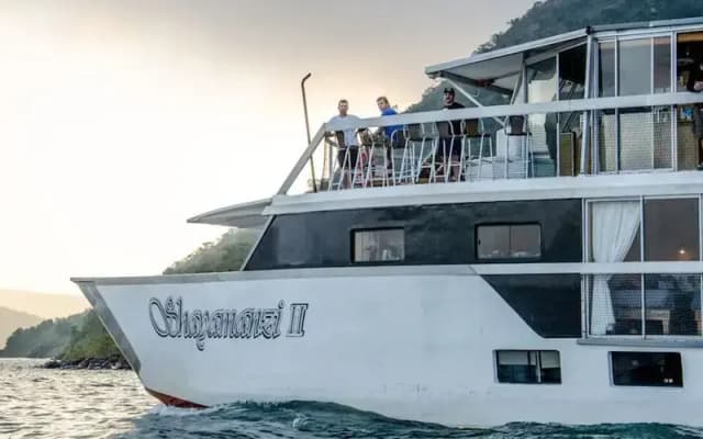 Shayamanzi Houseboats