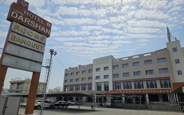 Hotel Grand Darshan Vadodara