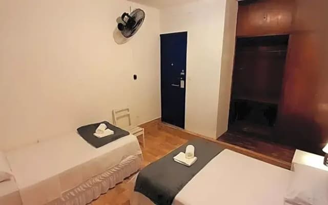 LÍAH Hostel & Suites