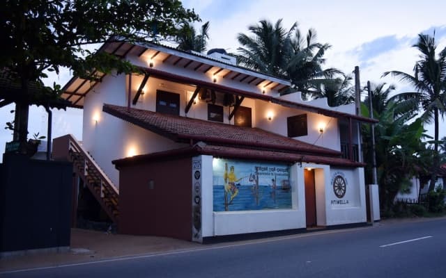 Wagon Wheel Inn - Hostel