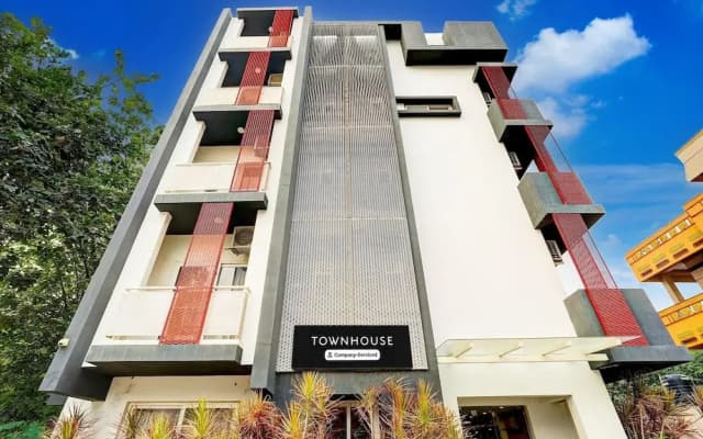 Super Townhouse Hebbal Bhadrappa Layout