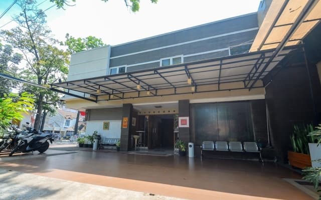 Airy Lengkong Buah Batu 81 Bandung