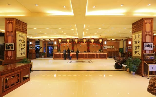 Yangshuo River Valley Resort Hotel