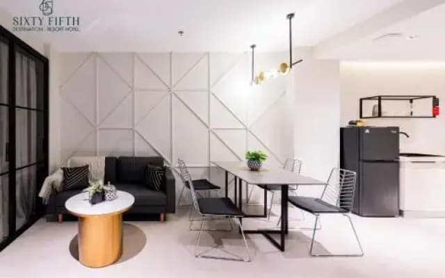 SixtyFifth Destination Resort Hotel