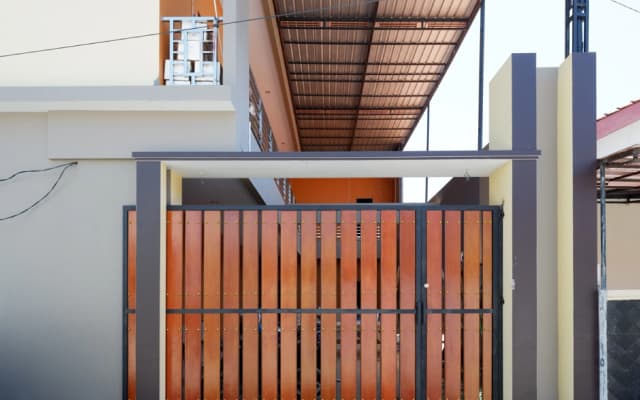 RedDoorz Syariah near Stasiun Tegal