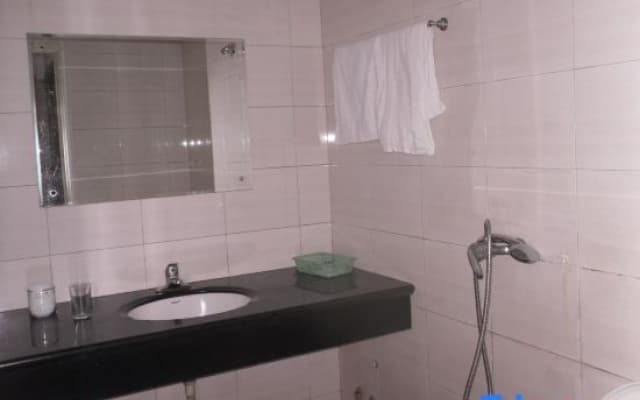 Wuhan Hotel Sanmen County