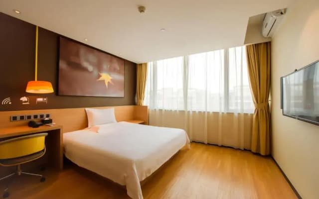 IU Hotel Luoyang Yanshi White Horse Temple