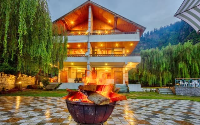 Solang Cottage By Snow City Farm
