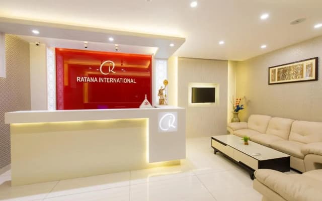 Hotel Ratana International