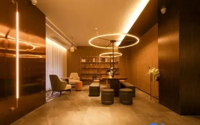 Rujia Superior Yun Hotel (Yantai Binhai Square Yantai Mountain Scenic Area)