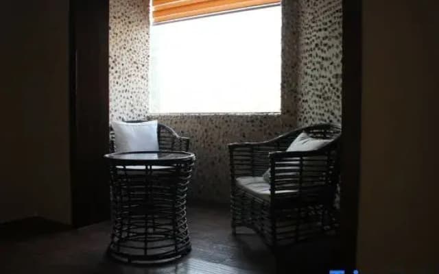 Yijia Express Hotel Wuzhi
