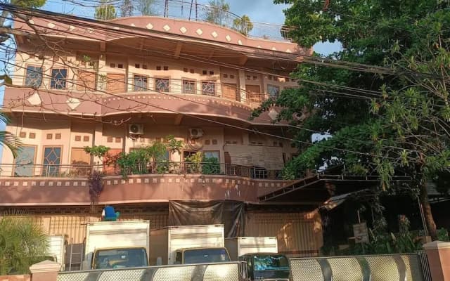 Hotel O Rafira Losmen NearYani Heahlerr