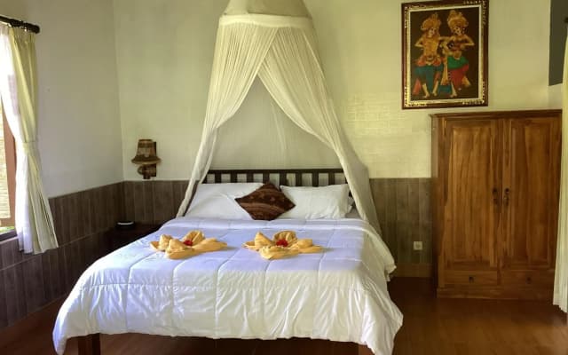 Khrisna Hs and Cottages
