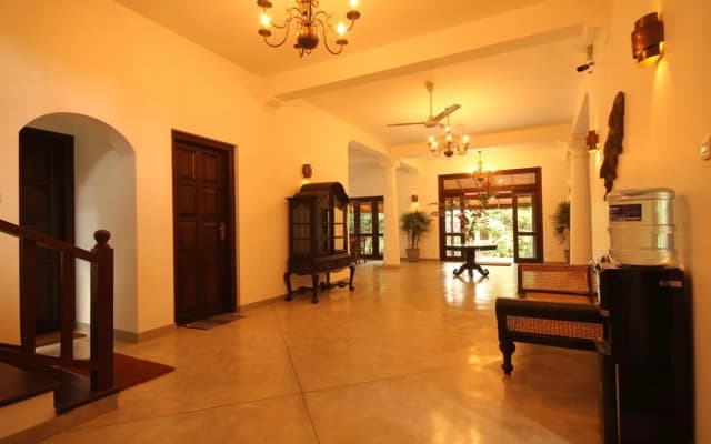Kingfisher Hotel