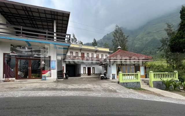 Family Homestay Syariah Bromo Mitra RedDoorz