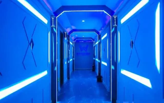 Shenqiu Weilai E-Sports Hotel
