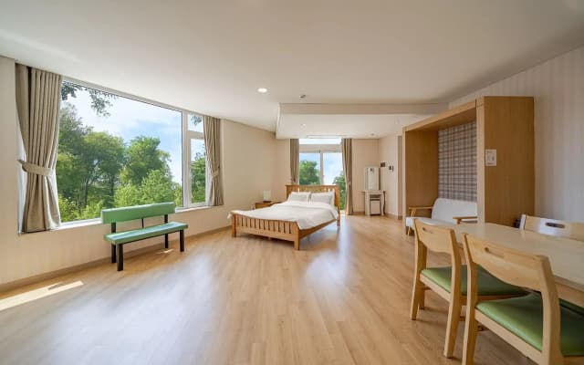 Koi Pension Gapyeong
