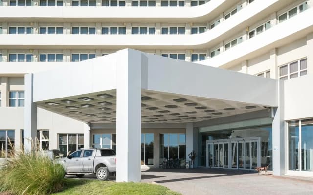 Rayentray Grand Hotel