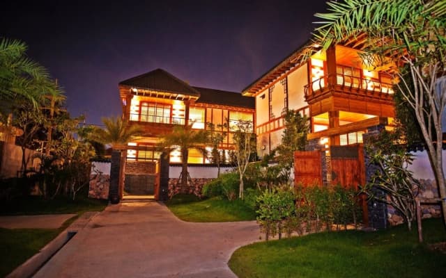 Amazing Pool Villas by Korean Style