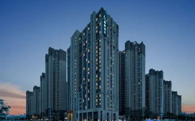 Lavande Hotel (Urumqi International Convention and Exhibition Center Olympic Sports Store)