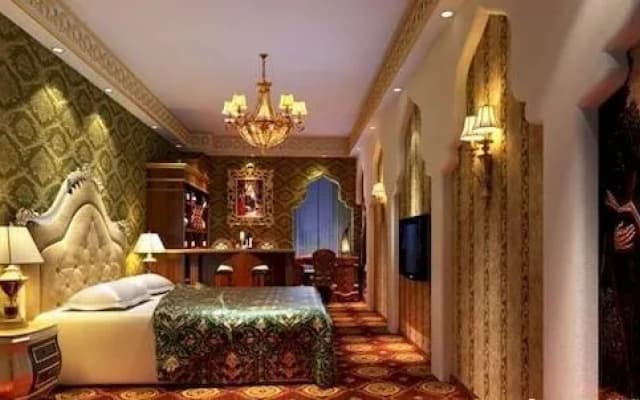 Chengdu Tianyufengqing Hotel