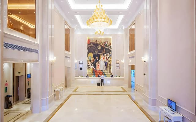 Vienna International Hotel (Jingzhou Wuyue Plaza Xintiandi)