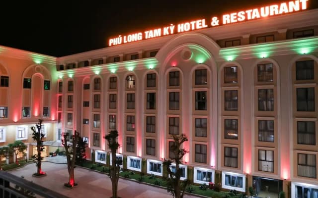 Phu Long Tam Ky Hotel & Restaurant