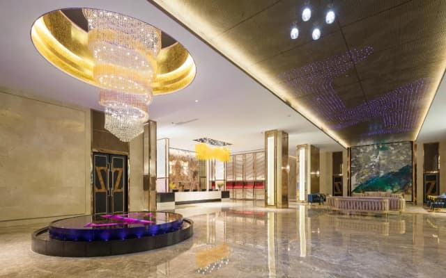 Headquarter International Hotel