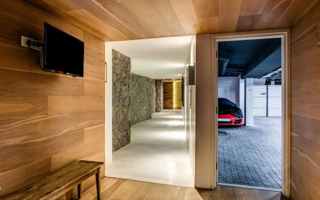 Luxurious Camps Bay Retreat w Sea Views Rock Residence